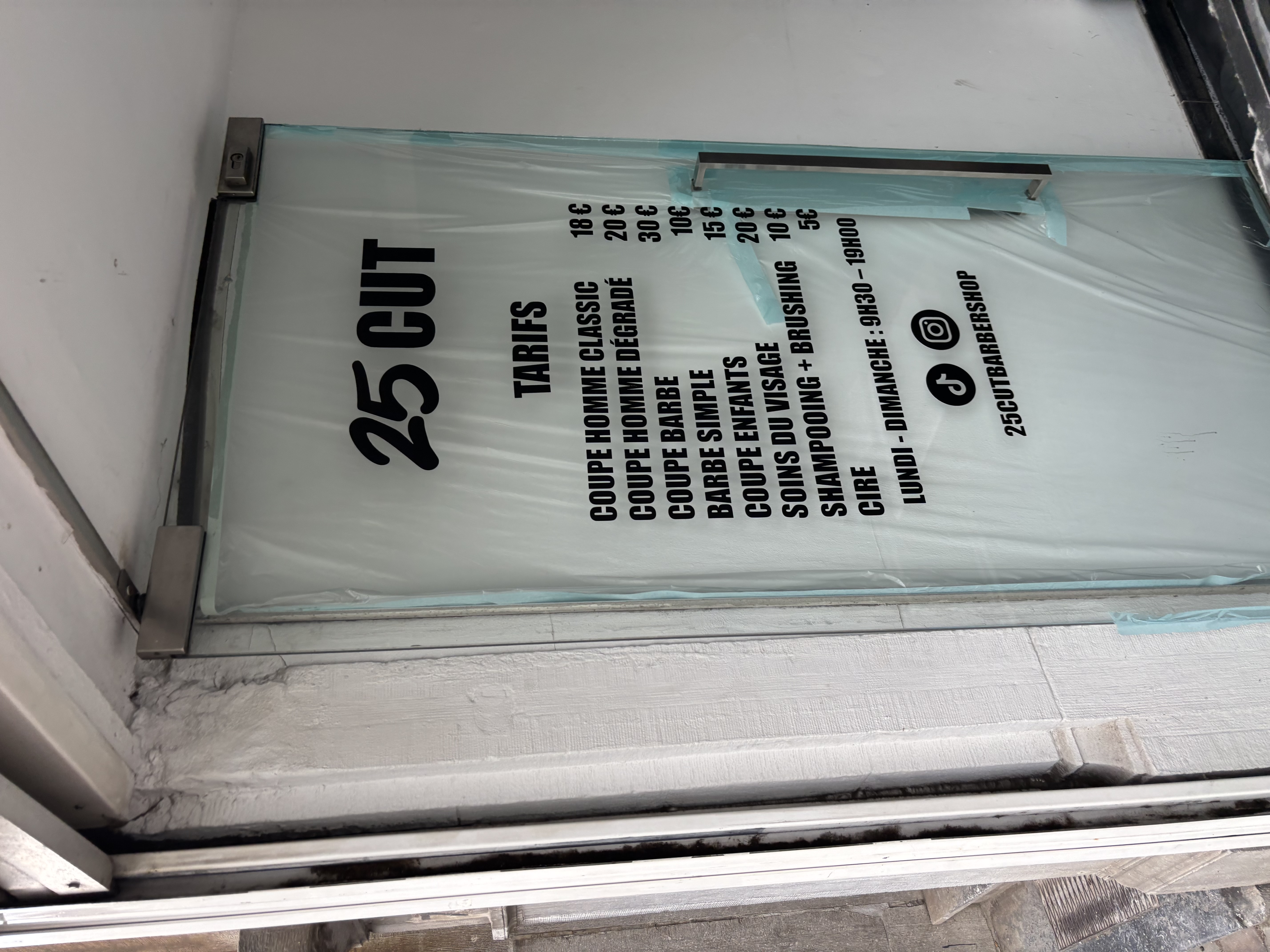 Impression print et PLV - Supports publicitaires et papeterie premium